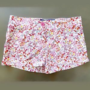 🌻   White Floral Print Shorts   🌻